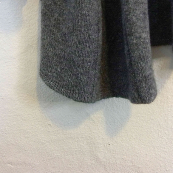 DRESS BARN CARDIGAN - Picture 2 of 8